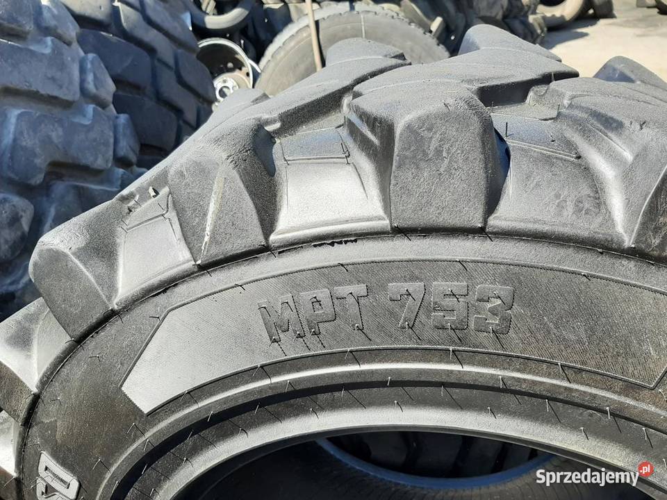 Opona używana 4607024 17524 46070R24 CAMSO 1200 Zaścianki sprzedam