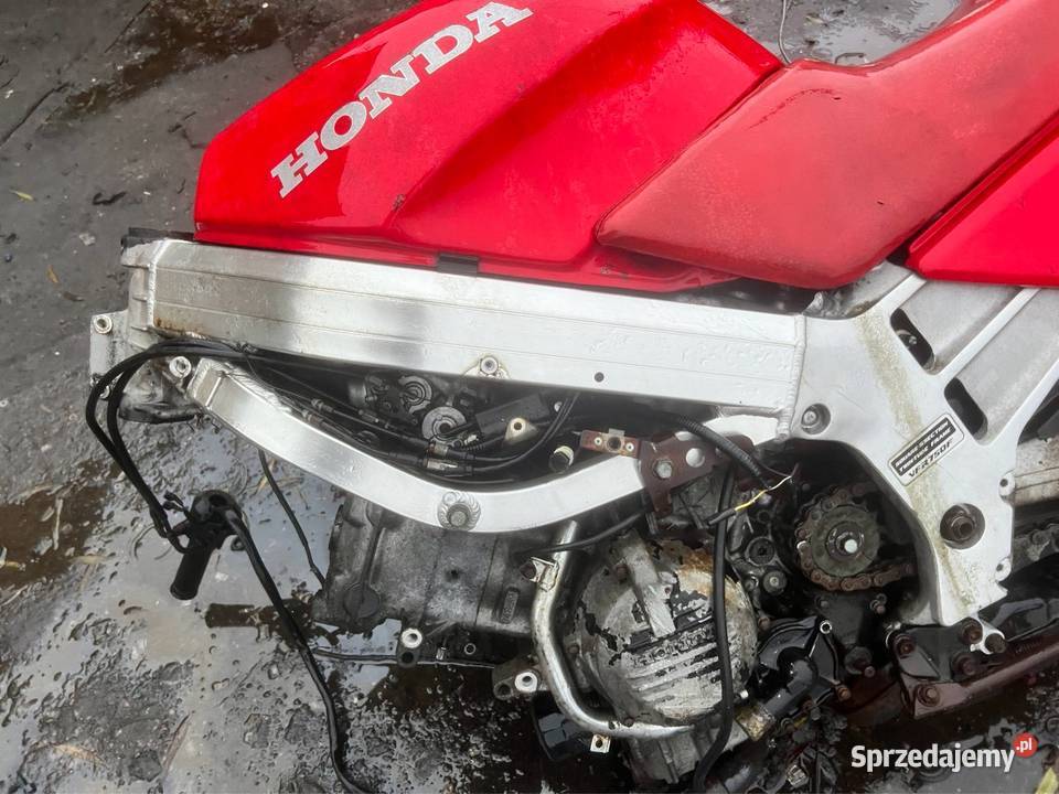 rama Honda VFR 750 F RC36 wielkopolskie Ostrzeszów
