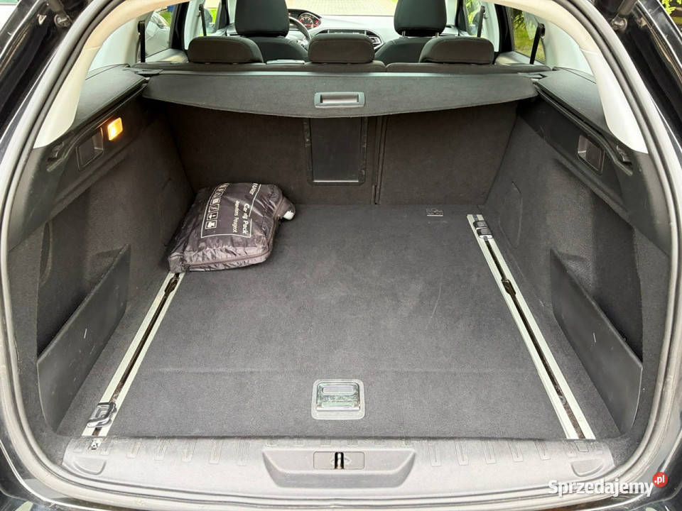 Peugeot 308 SW 12 110 6 biegów Panorama VAT marża Lipówki