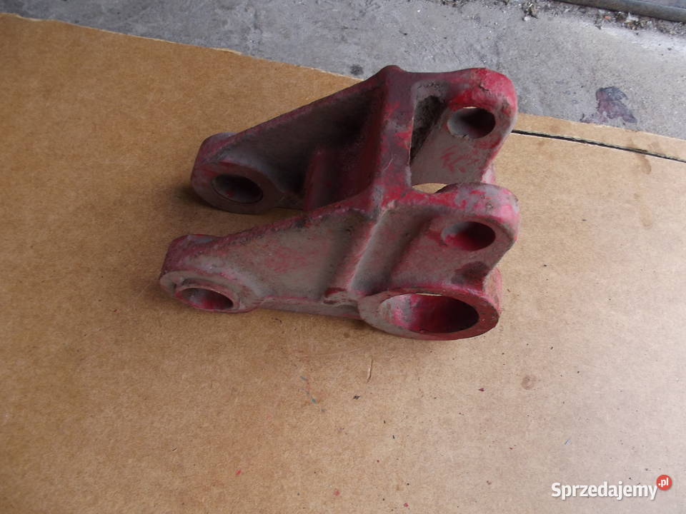 Wspornik mocowania cylindra podnośnika T 150 K