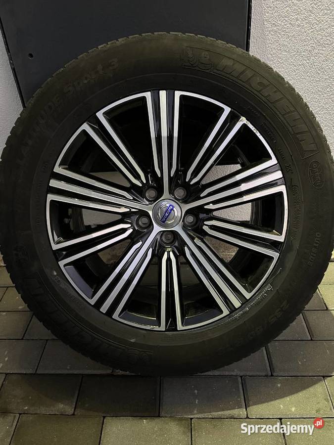Volvo XC 60 D4 Momentum 2019r lakier metallic Stary Sącz sprzedam
