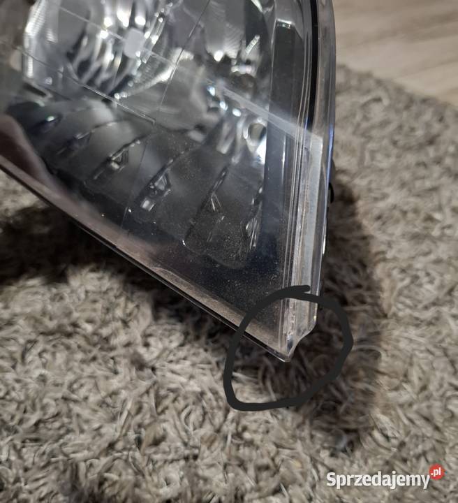 Reflektor lampa przód przednia prawa Renault