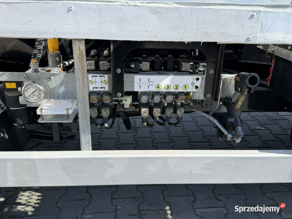 Nissan Cabstar Podnośnik Koszowy 20m CTE 201 PRO klimatyzacja Samochody dostawcze Widełki