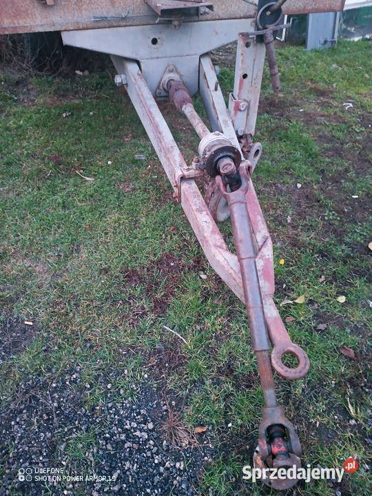 Rozrzutnik obornika jednoosiowy Kiełczygłówek