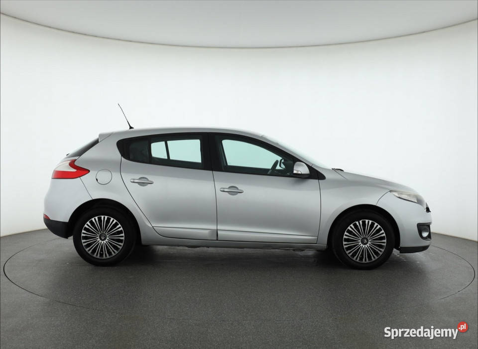 Renault Megane 15 dCi Rok produkcji 2012 Megane Piaseczno