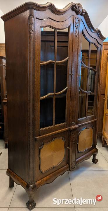 Dębowa bibliotekawitryna ludwikowskadostępne Dąbrowa Górnicza