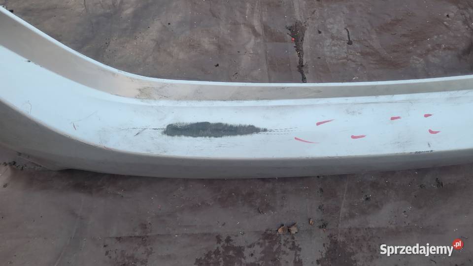 TOYOTA COROLLA E18 E16 2013 ZDERZAK TYL TYLNY osobowe Zderzaki śląskie