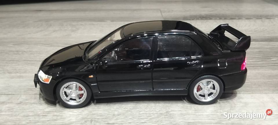 Mitsubishi Lancer Evo IX w skali 1 24 Kutno sprzedam