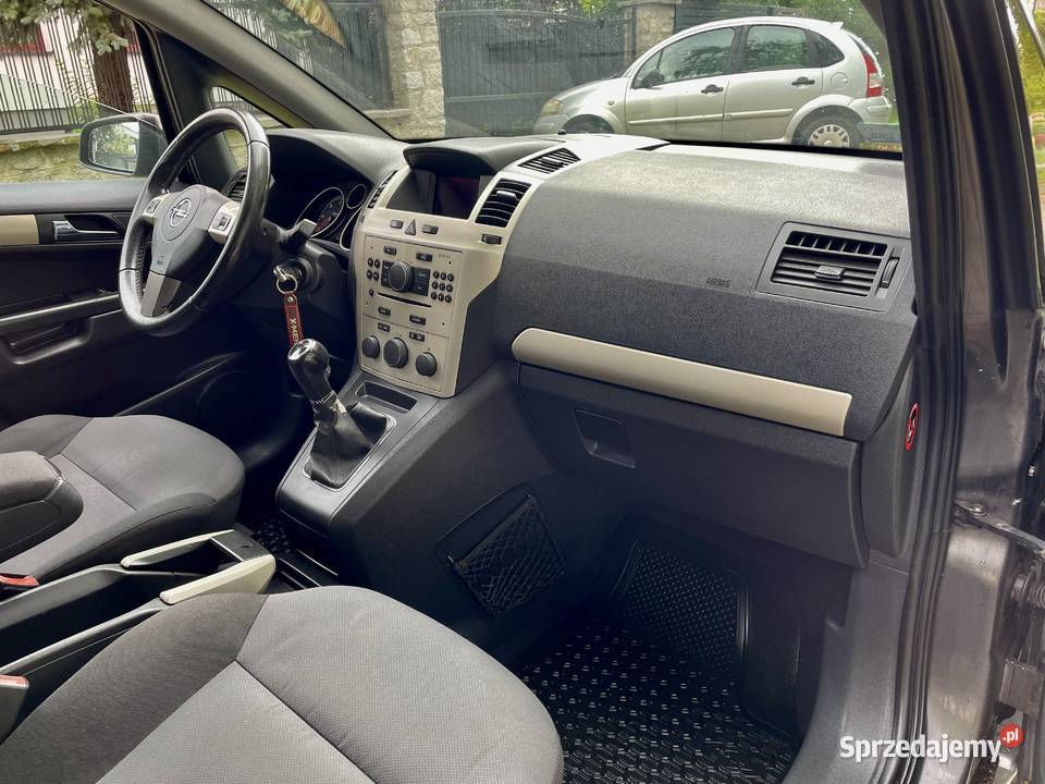 ŚlicznyZadbanyOpelZafira2008rLift17IsuzuBogwyp7Os sprzedam