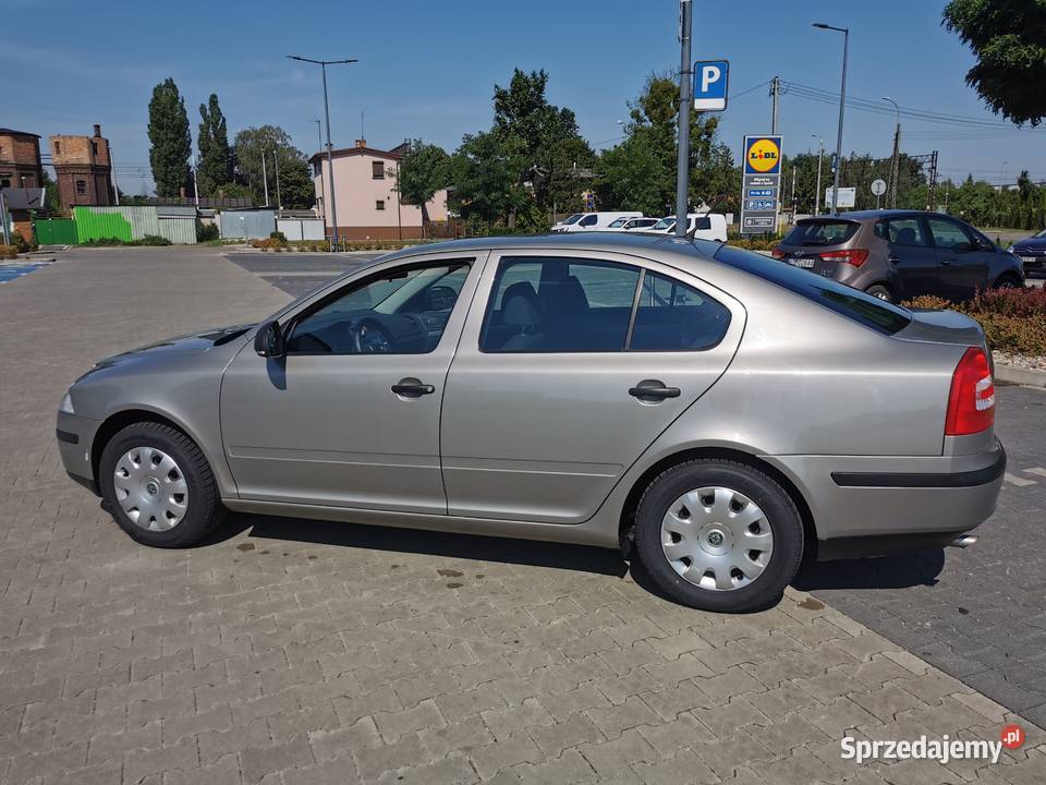 Skoda Octavia 2 16 MPI z LPG Hak salon polska 1600cm3 Rogoźno