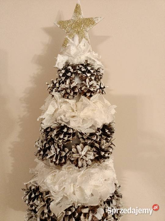 Nietuzinkowa choinka z szyszek Starogard Gdański