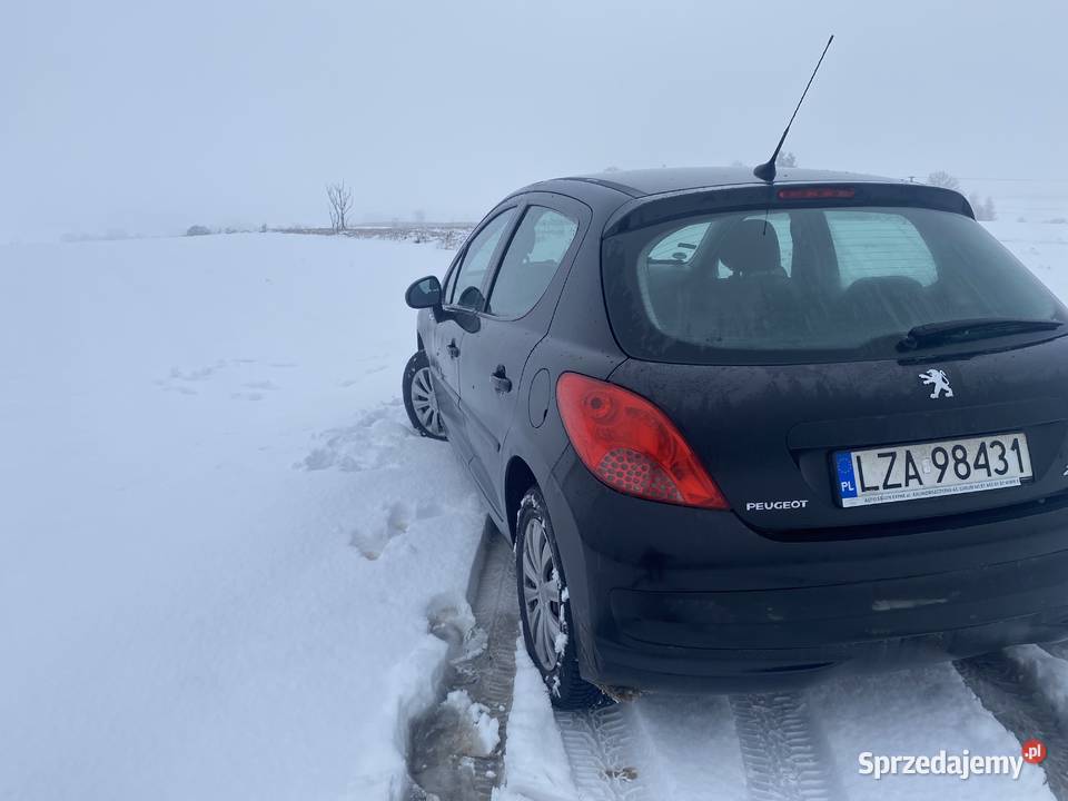 Peugeot 207 Hackback 14 benzyna opony lato zima nieuszkodzony Majdan Sitaniecki sprzedam
