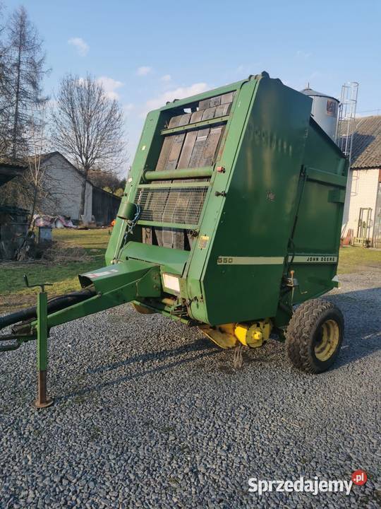 Prasa John Deere 550 zmiennokomorowa pasowa Małomierzyce