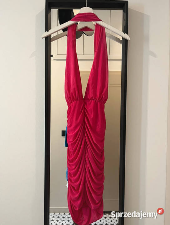 Różowa falbaniasta mini dopasowana sukienka Łódź sprzedam