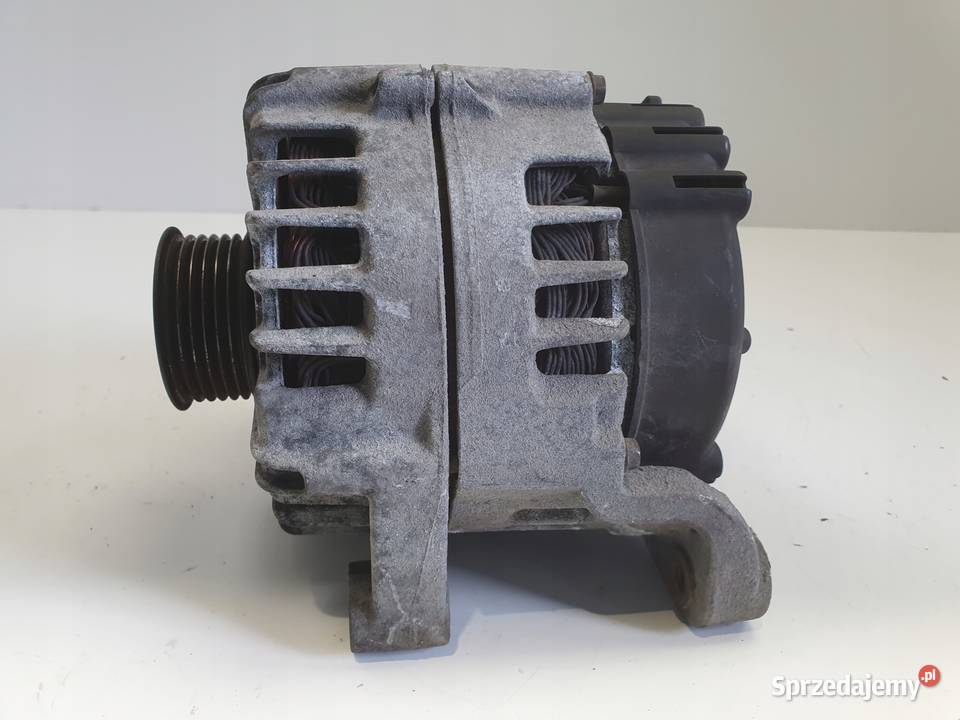 BMW E87 E90 20 D ALTERNATOR valeo 7802261 AL03 Janów