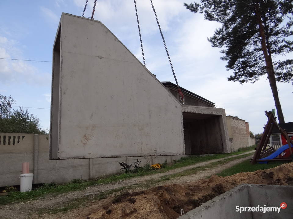 Schody betonowe do piwnicy ziemianki betonowej Wierzbica