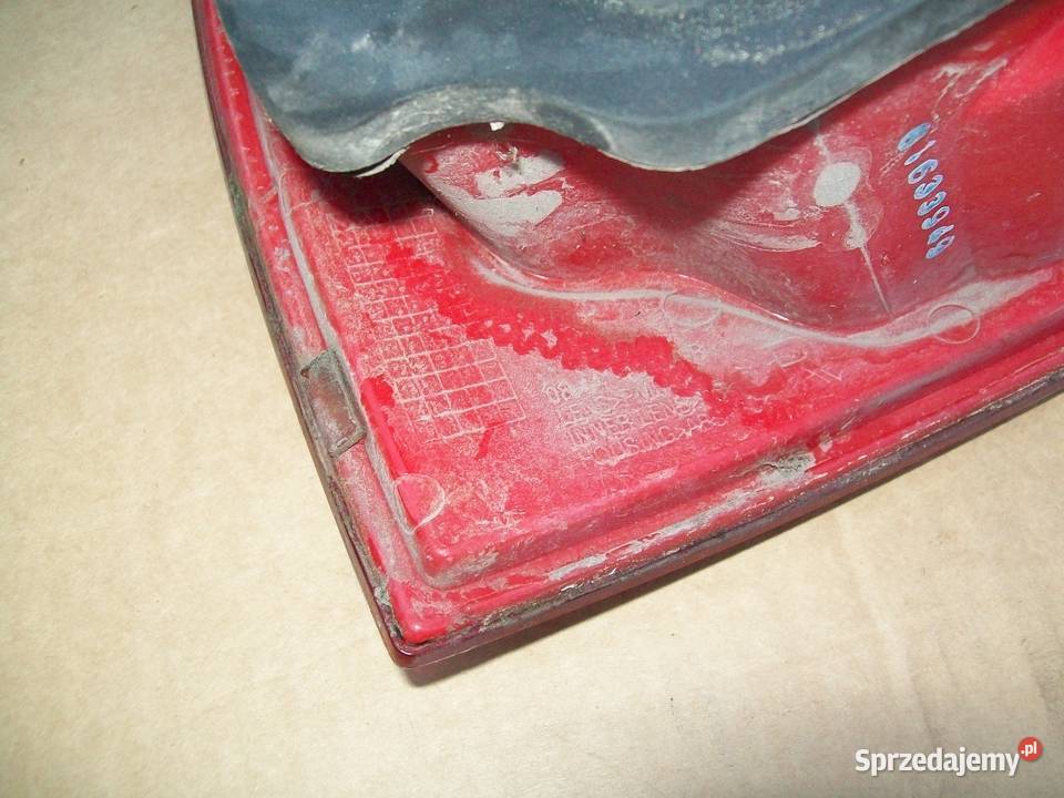 Passat B5 FL Sedan Lampa tylna prawa prawy tyl