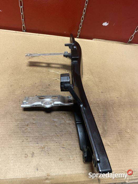 Suzuki GSXR 1000 lewy bok ramy wspornik B206 Poznań