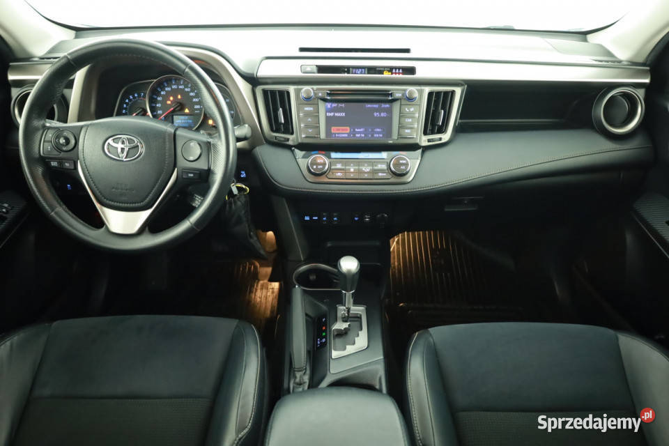 Toyota RAV 4 20 VVTi Rok produkcji 2013 Piaseczno