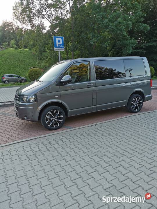 WV CARAVELLE T5 LIFT 20 TDI 2010 Rok produkcji 2010 Lubatówka