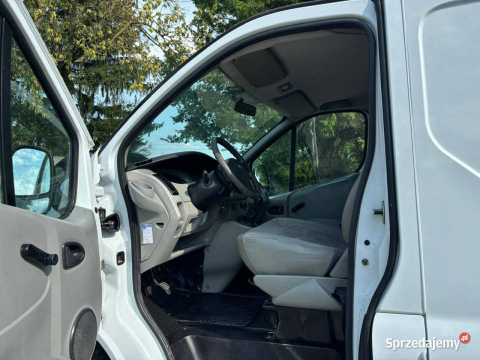 Opel Vivaro 2006L1H1300 Orygialny lakier Złotniki Kujawskie