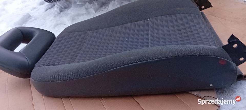 Oparcie fotel kierowcy Nissan Cabstar chłodnia (izoterma) Gliwice