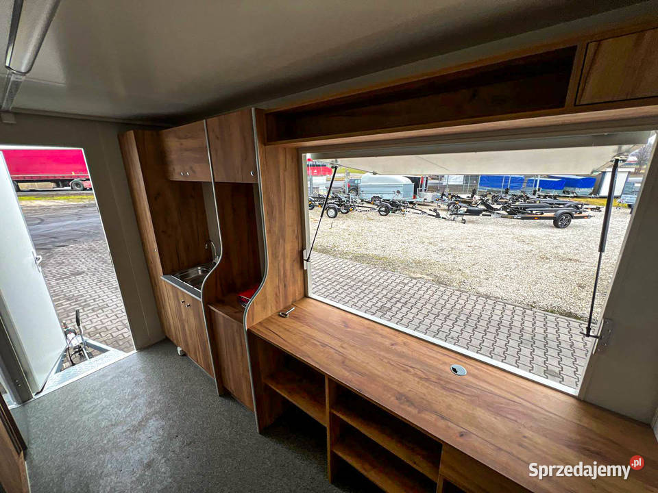 Budka gastronomiczna przyczepa gofry naleśniki wielkopolskie Kotlin