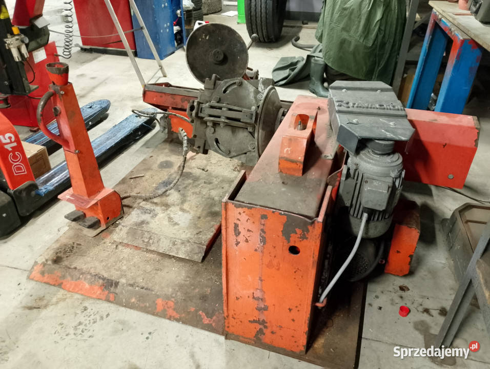 Montażownica kół ciężarowych rolniczych Olsztyn