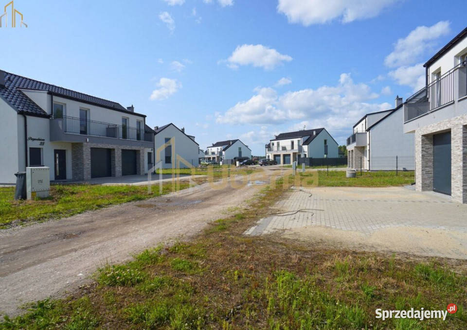 Bliźniak w stanie deweloperskim Białuń