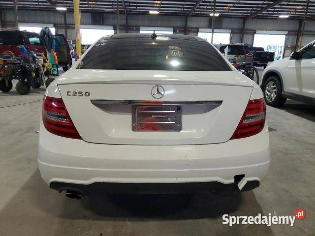 MERCEDESBENZ C 2014 z USA Warszawa sprzedam