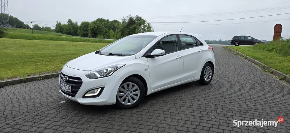 Hyundai i30 lift 16 110 salon Polska centralny zamek Wadowice