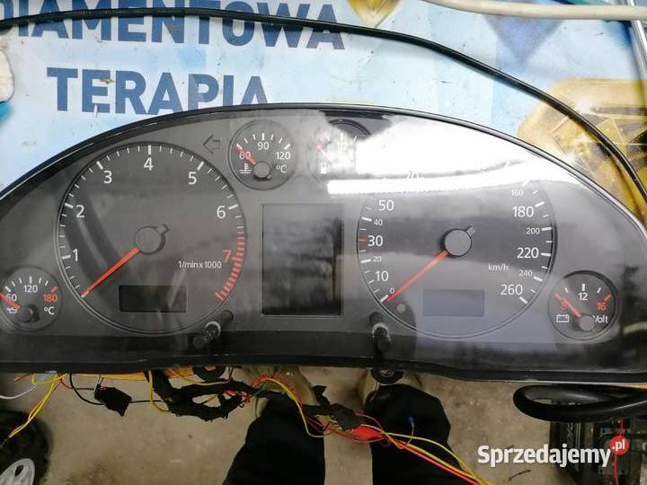 Licznik Audi A4 b5 fis vdo 8l0920932G benzyna Markuszów