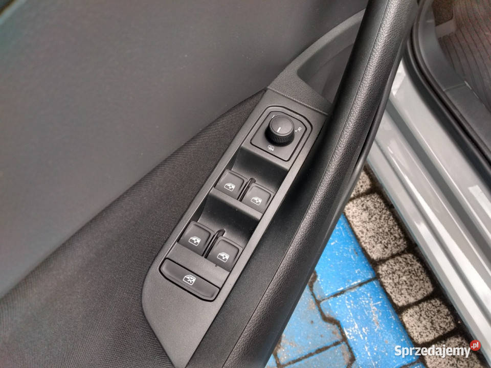 koda Scala 10 TSI 115 essence tempomat led lane Tychy sprzedam