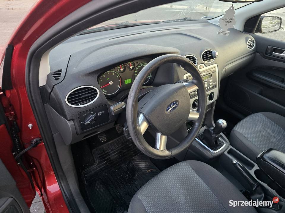 Ekonomiczny Focus I właściciel 14 2006 r Orzech