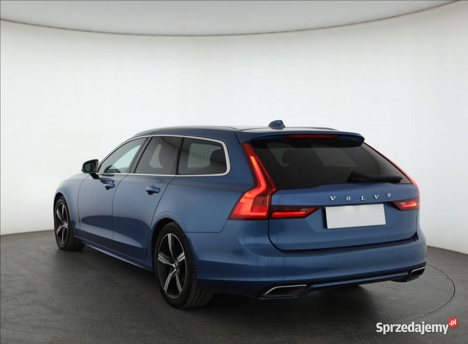 Volvo V90 D3