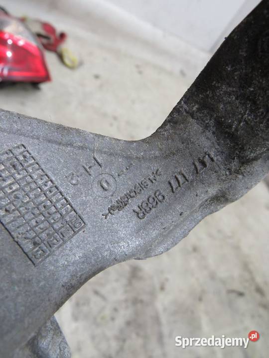 ŁAPA WSPORNIK QASHQAI J10 LIFT 16 DCI 147177968R Zawieszenie silnika