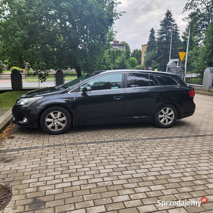 Sprzedam Toyotę Avensis Kombi elektryczne szyby