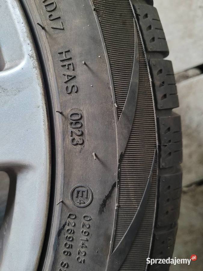 Sprzedam 4 Felgi z Oponami do Mercedes Benz aluminiowe Rypin