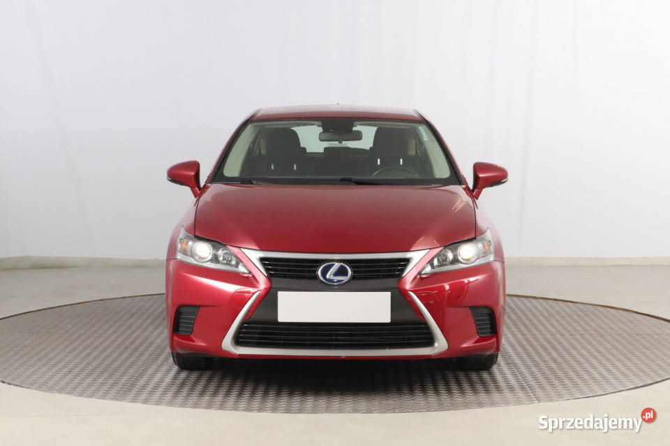 Lexus CT 200h isofix Motoryzacja