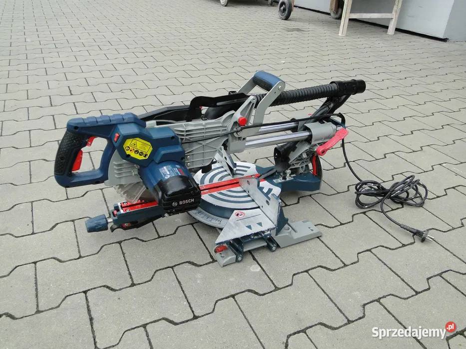 Ukośnica piła pilarka przecinarka kapówka BOSCH
