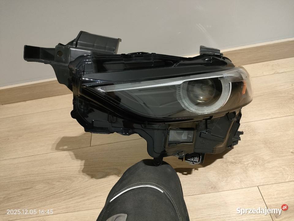 Reflektor lewy lewa lampa Mazda 3 BP 2019 full lewe małopolskie Piekary