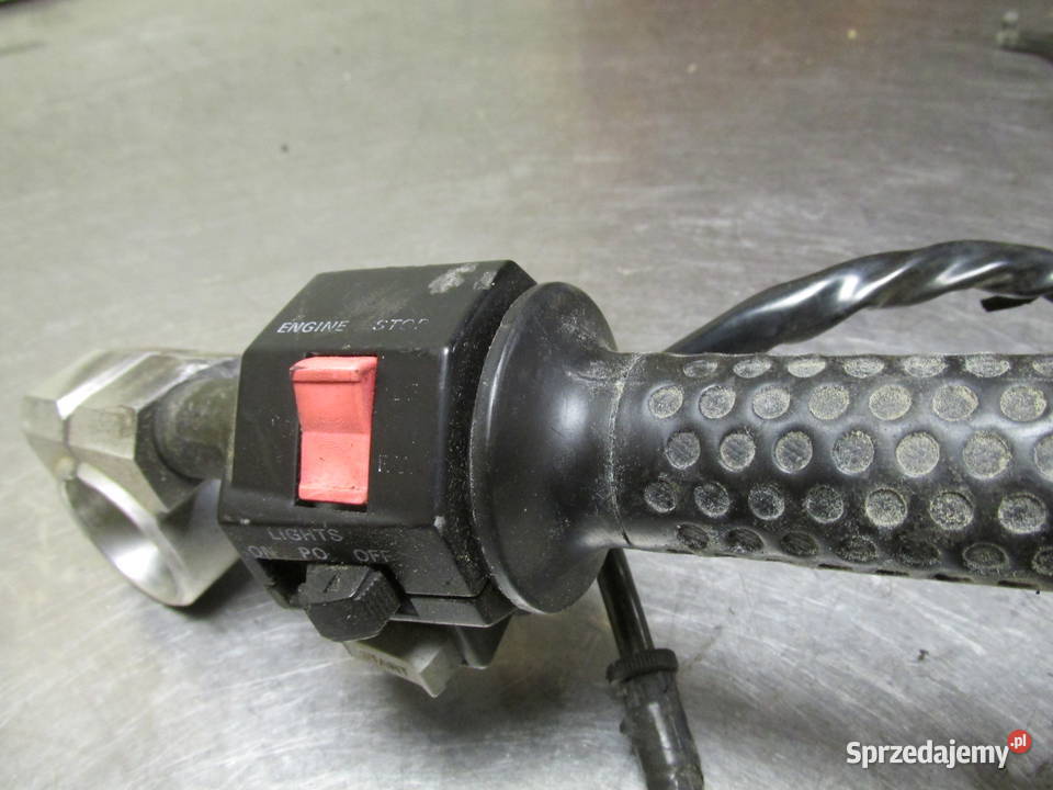 Prawy przełącznik rolgaz Yamaha FZR 400 Sandomierz