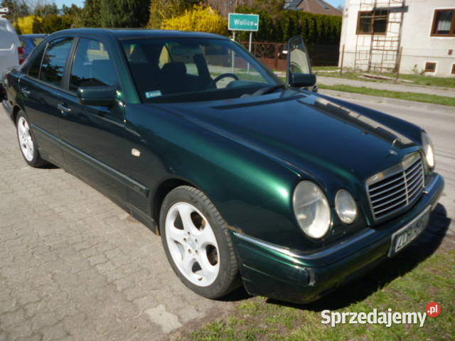 Mercedes E W210 Avantgarde 29 TD manualna Klasa E Barcin