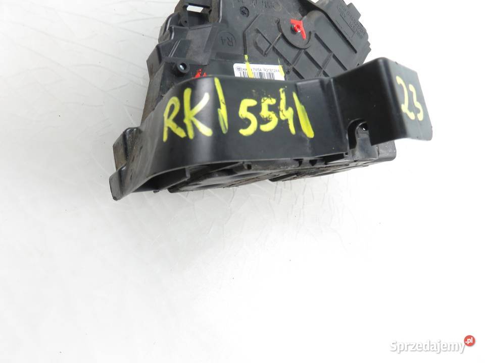 ZAMEK PRAWY PRZEDNI FORD C 7M5AR21812AA sprzedam