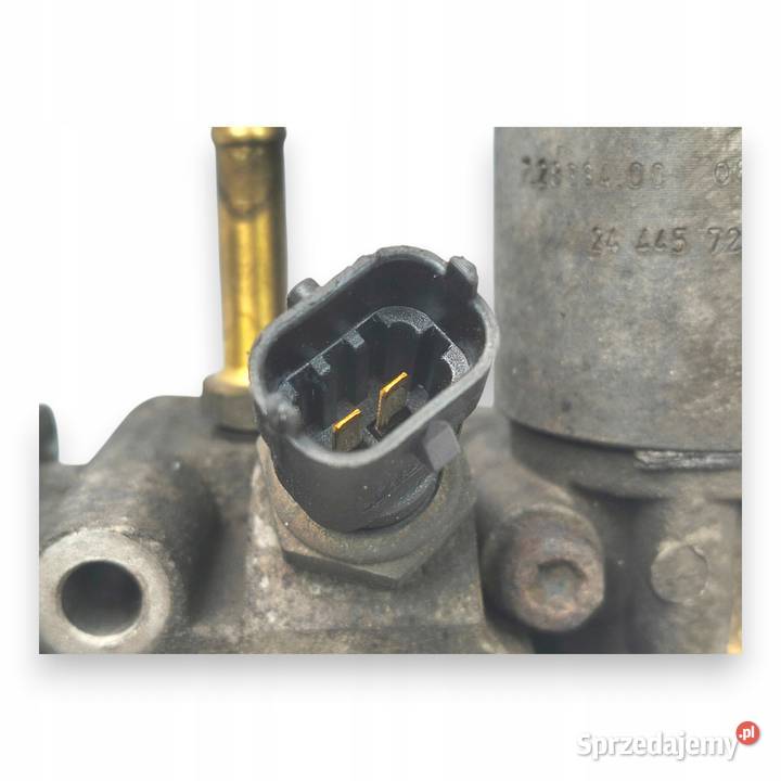 OBUDOWA TERMOSTATU Opel Zafira B 16 16V zawór osobowe
