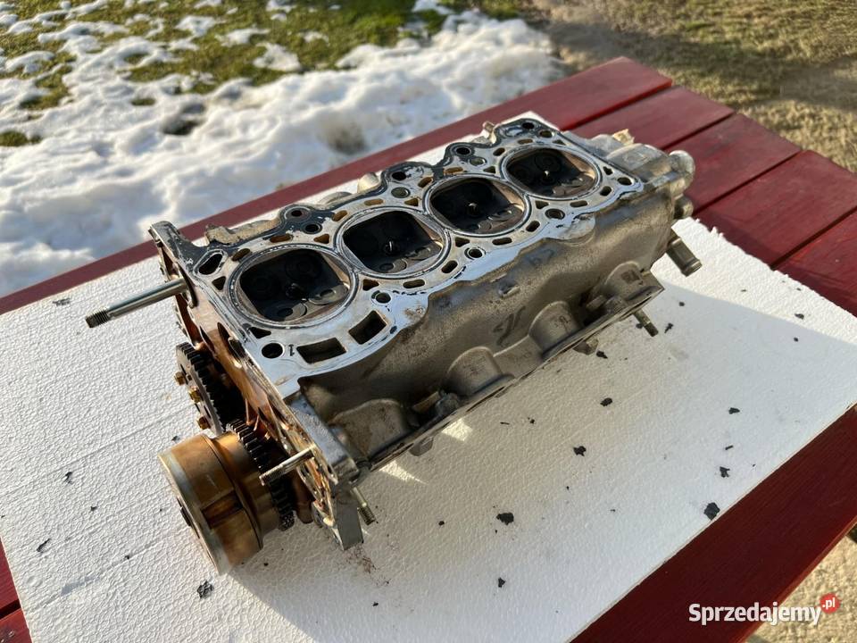 Głowica silnika Toyota Yaris II 2 13 vvti 2SZFE podkarpackie