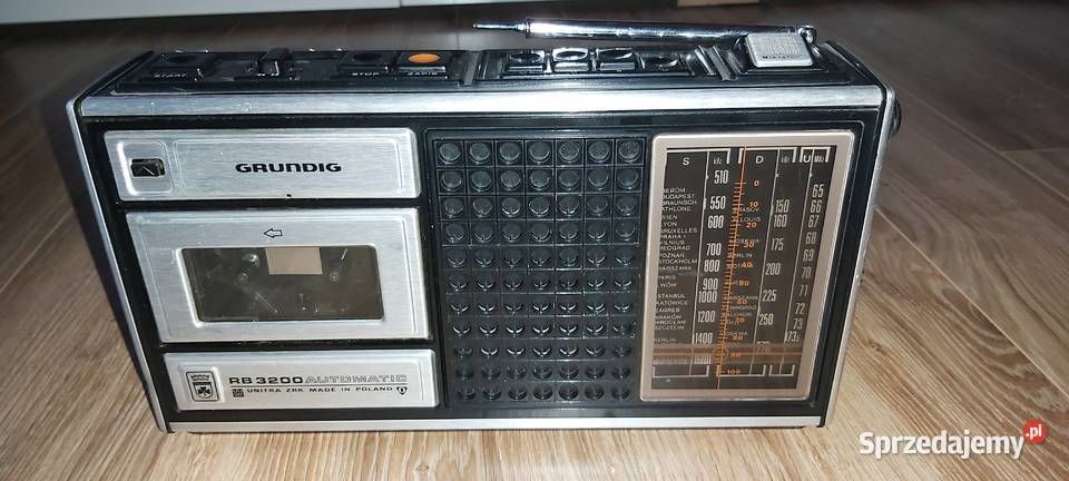 Radiomagnetofon Unitra Grundig RB 3200