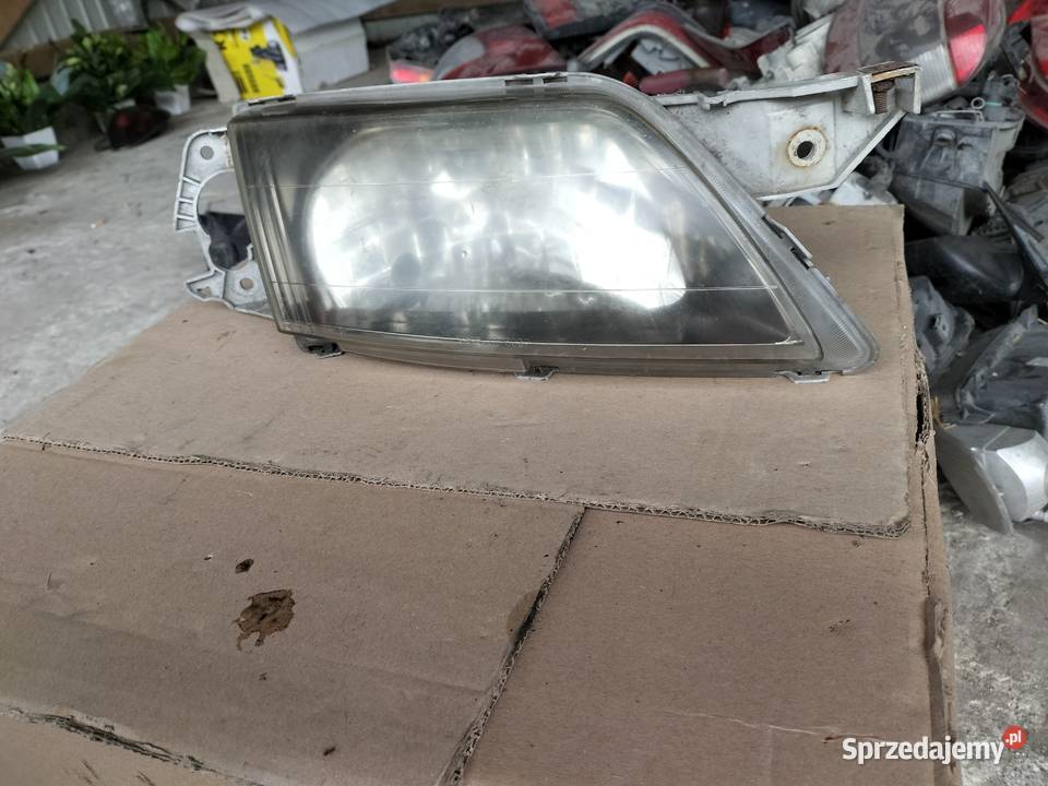 Mazda Premacy LAMPA PRZÓD PRZEDNIA PRAWA