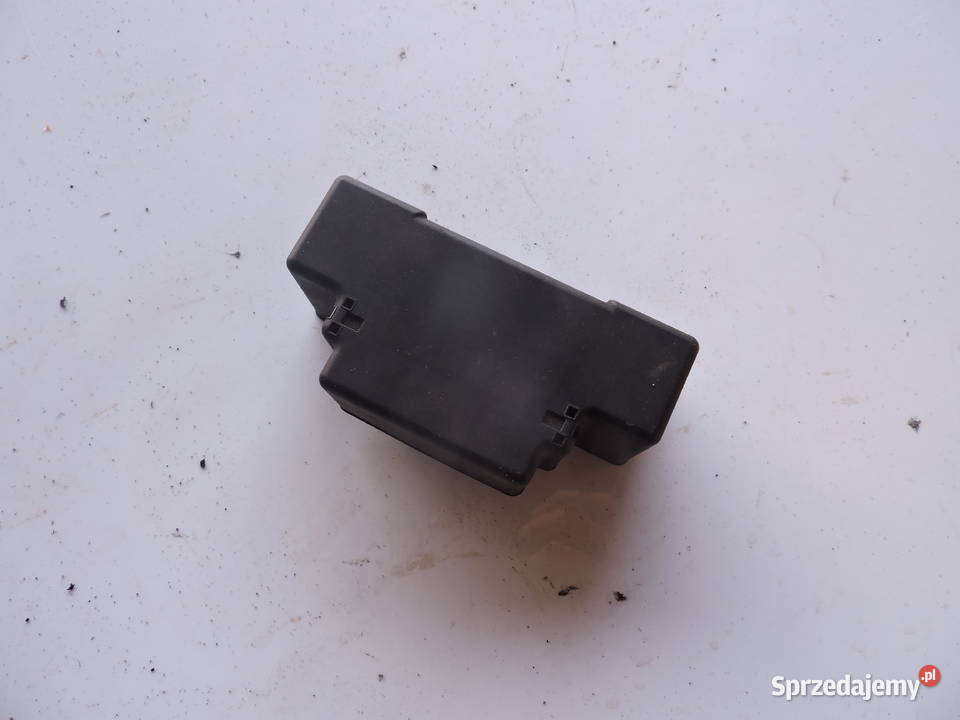Pokrywa skrzynki bezpieczników Opel astra H 17 Myszków