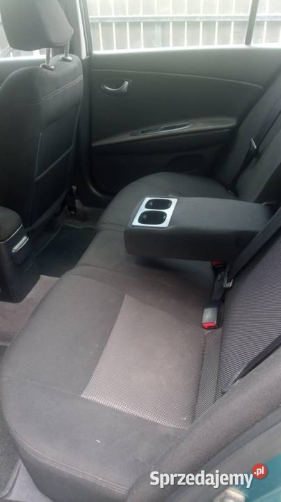 Nissan Primera 20 benzyna lakier metallic Wola Mała